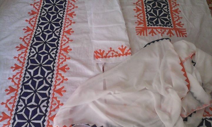 This is sindhi handmade aplic work on white dress | Dresses for work, Applique  dress, Sindhi dress