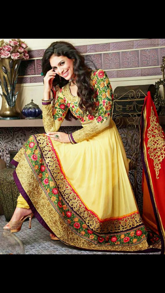 mehndi suits for bride